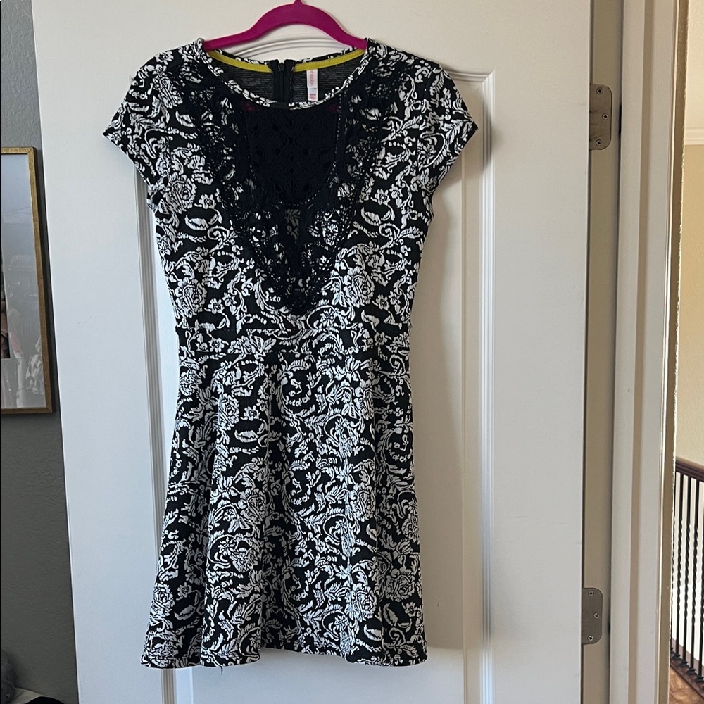 Xhilaration Black and White Floral Lace-Front Fit & Flare Mini Dress